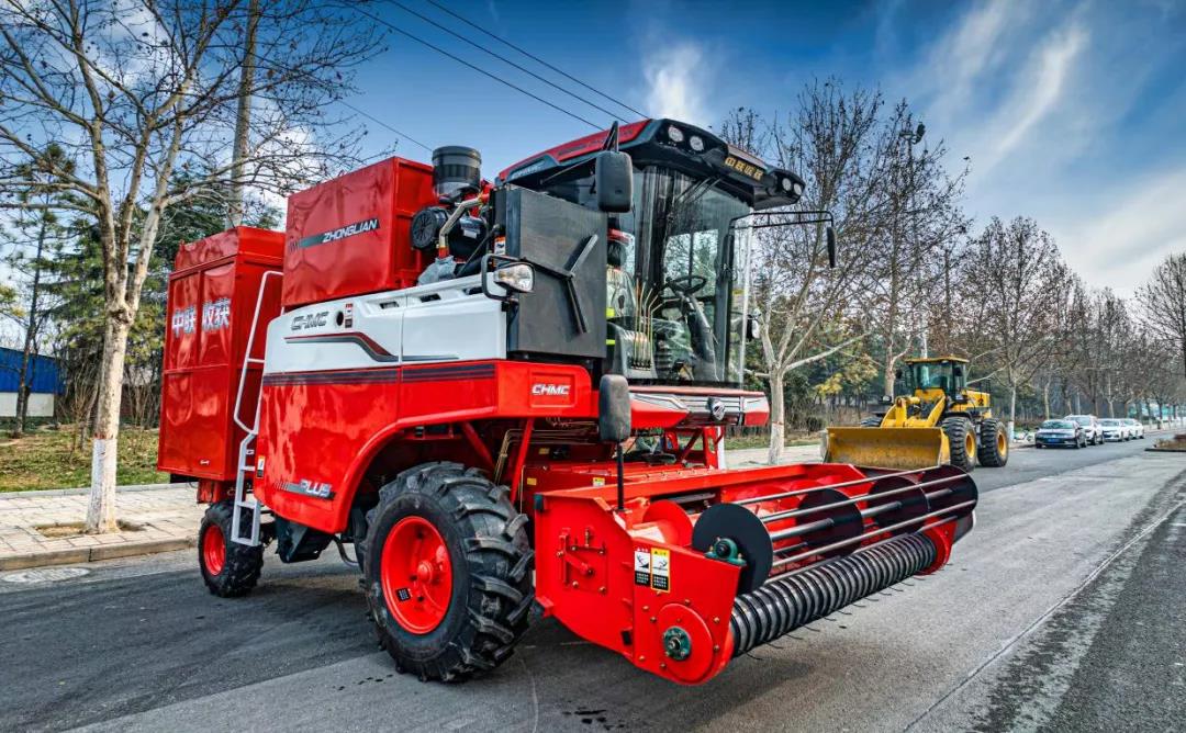 中聯(lián)收獲自走式花生撿拾收獲機(jī)——花生收獲界的“扛把子” 扛把子4.jpg