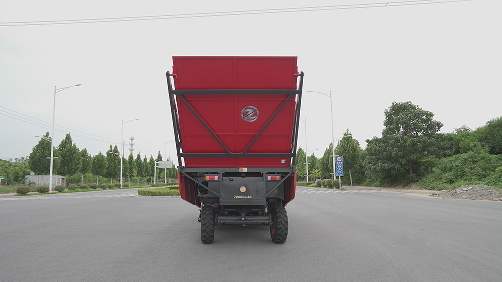 中聯(lián)收獲4YZJ-4型自走式玉米穗莖收獲機(jī)