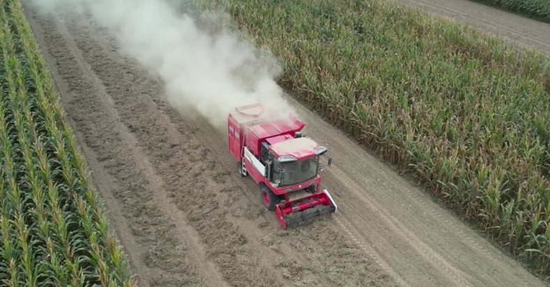 打工受限 開中聯(lián)收獲花生機(jī)無限可能 1712580586249000.png